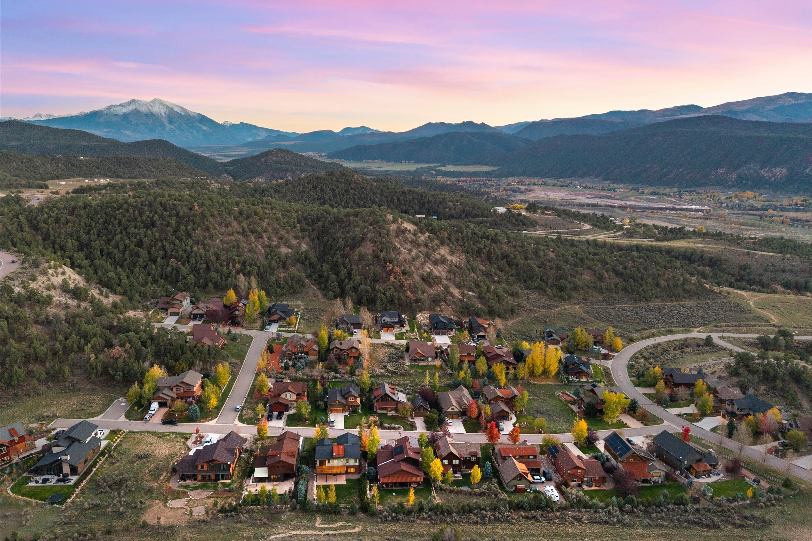  99 Sage Meadow Road, Glenwood Springs, CO, 81601 - 物件實景