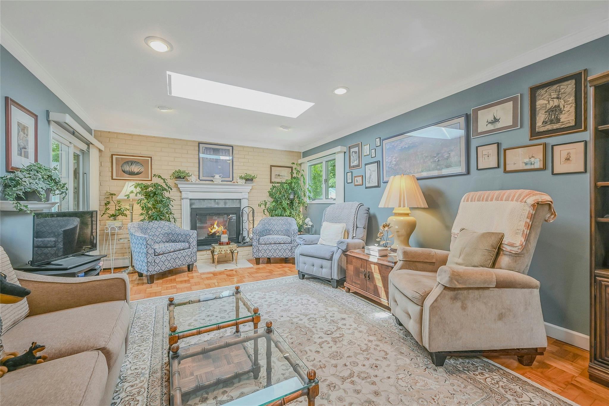 Sayville, New York, 11782, United States, 3 Bedrooms Bedrooms, ,2 BathroomsBathrooms,Residential,For Sale,1892775