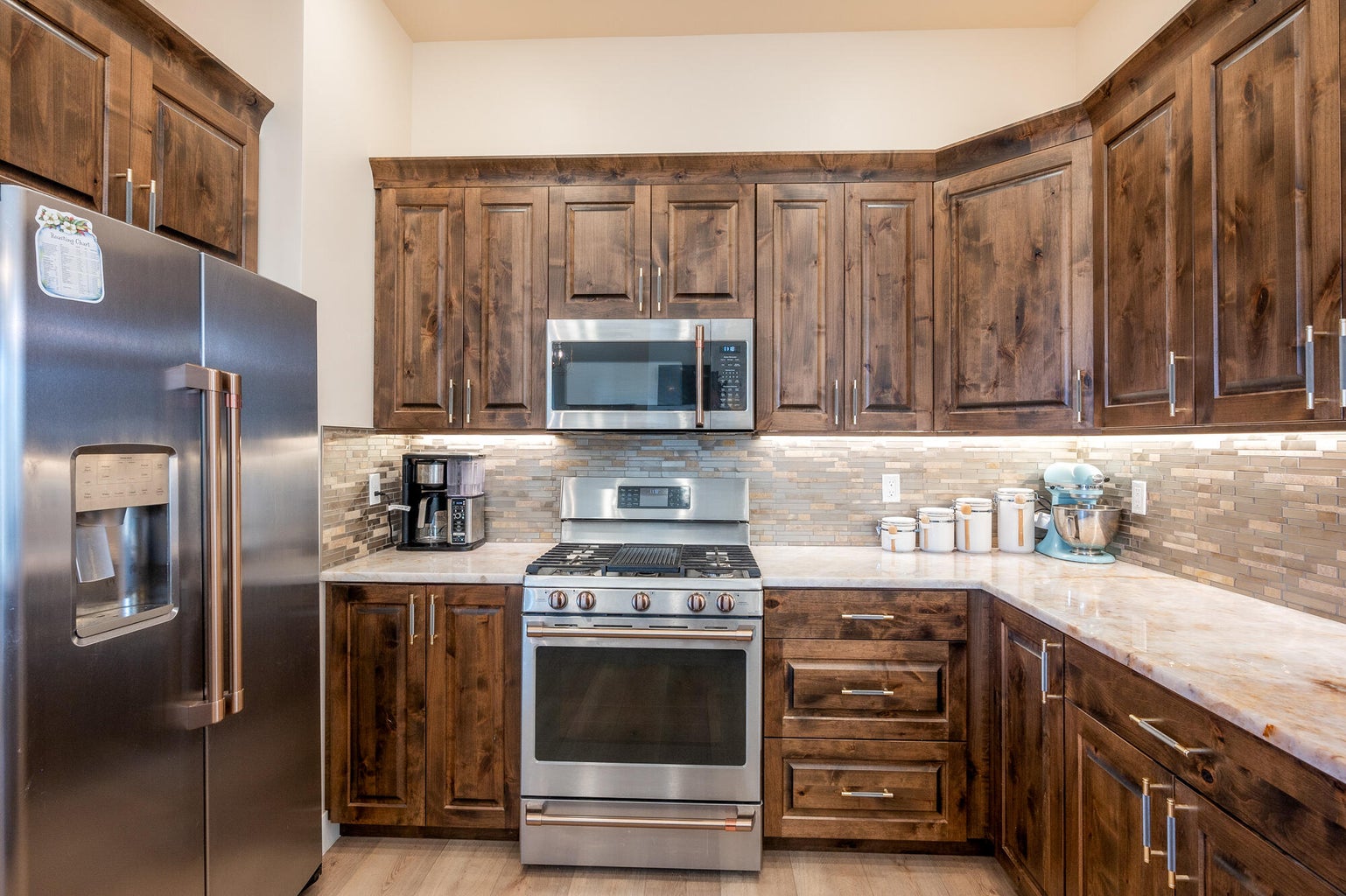 Parowan, Utah, 84761, United States, 3 Bedrooms Bedrooms, ,3 BathroomsBathrooms,Residential,For Sale,1992445