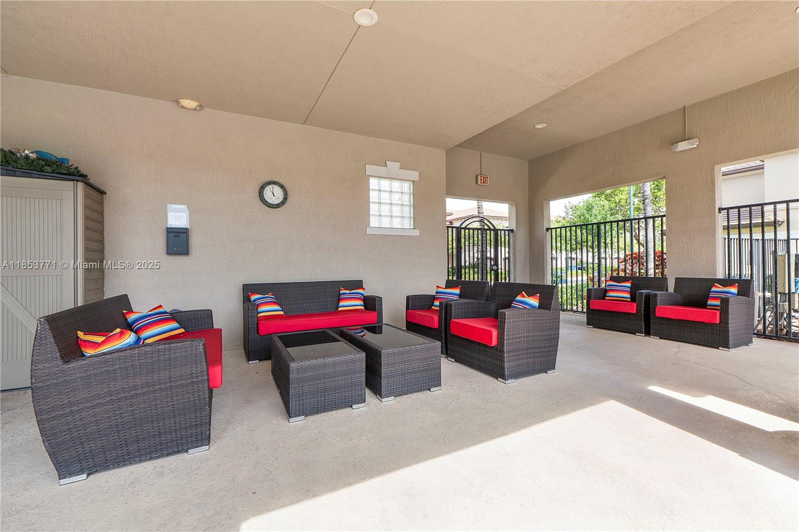 Oakland Park, Florida, 33334, United States, 3 Bedrooms Bedrooms, ,3 BathroomsBathrooms,Residential,For Sale,1911600