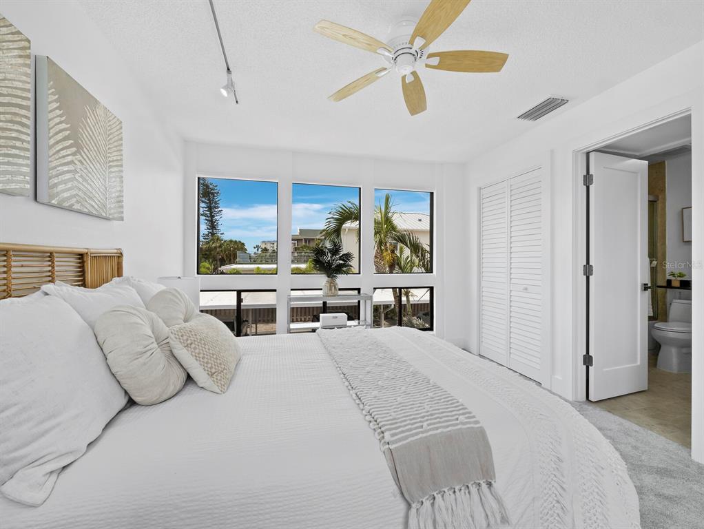 Sarasota, Florida, 34236, United States, 2 Bedrooms Bedrooms, ,2 BathroomsBathrooms,Residential,For Sale,1804135