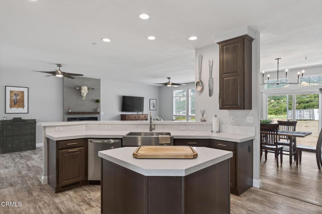 Santa Paula, California, 93060, United States, 4 Bedrooms Bedrooms, ,3 BathroomsBathrooms,Residential,For Sale,2033588