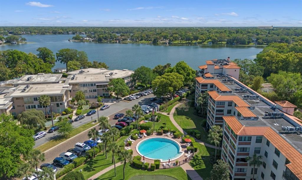 Winter Park, Florida, 32789, United States, 2 Bedrooms Bedrooms, ,1 BathroomBathrooms,Residential,For Sale,1794385
