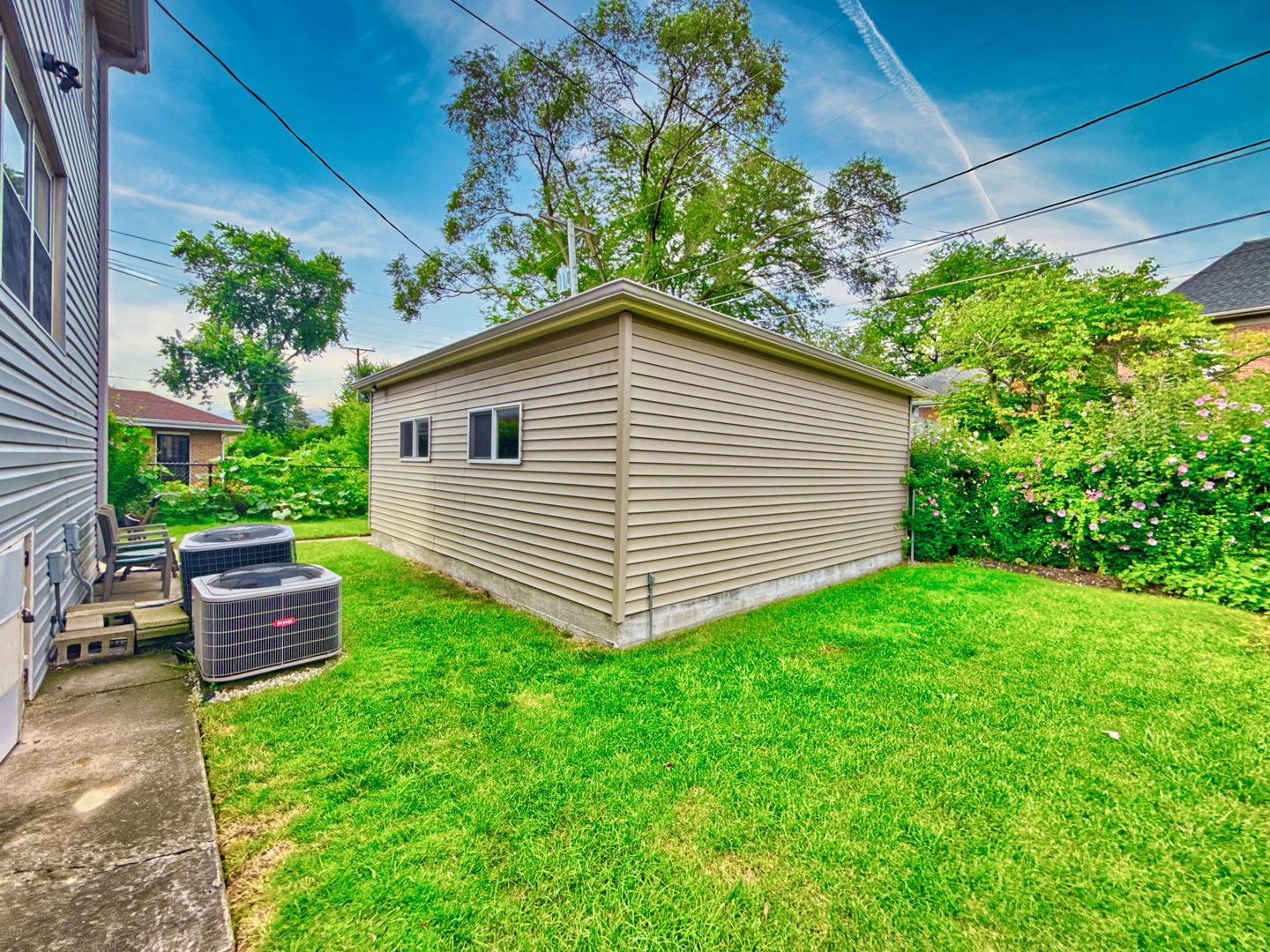 Lincolnwood, Illinois, 60712, United States, 8 Bedrooms Bedrooms, ,Residential,For Sale,1984264