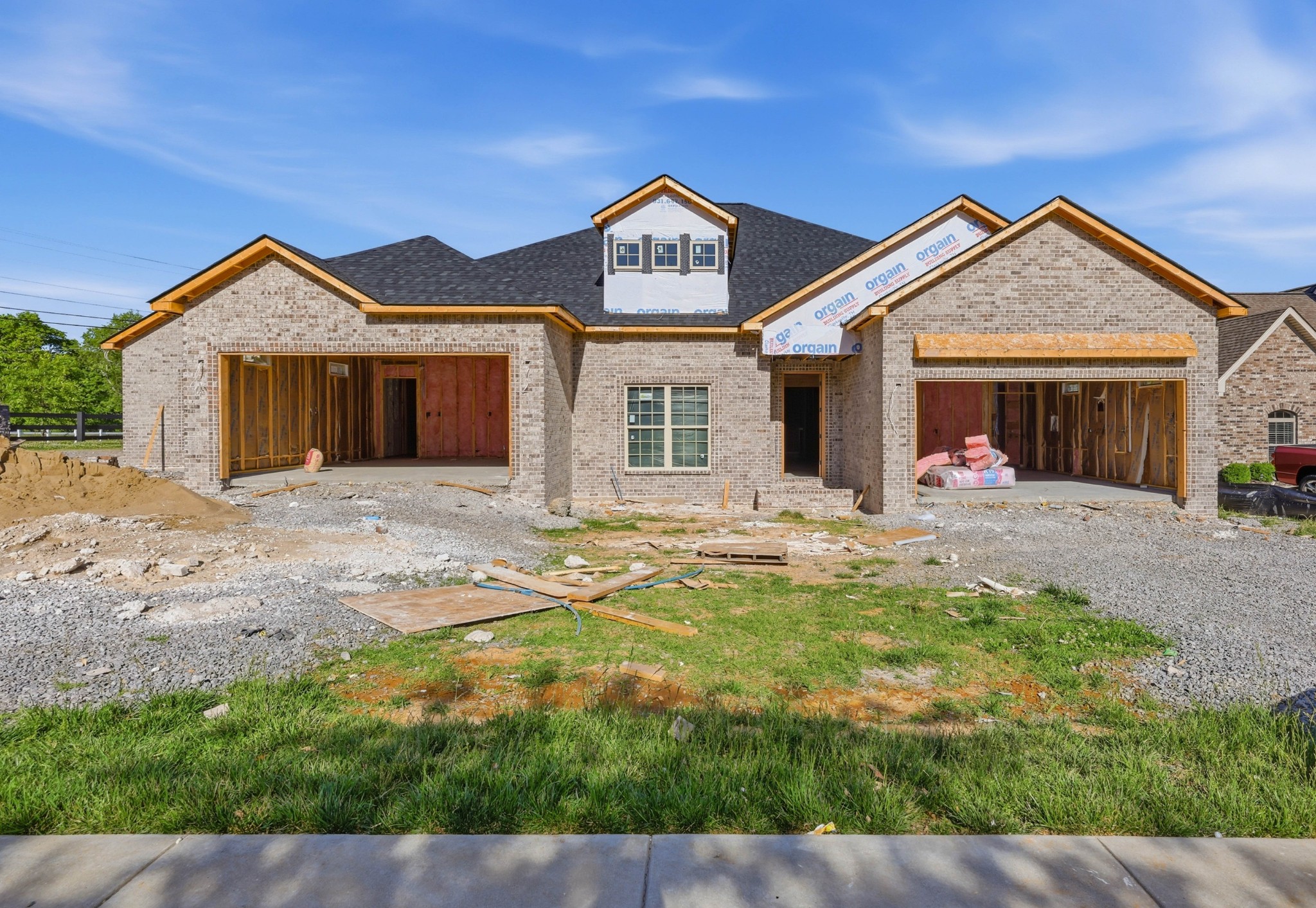 Clarksville, Tennessee, 37043, United States, 3 Bedrooms Bedrooms, ,2 BathroomsBathrooms,Residential,For Sale,2034809