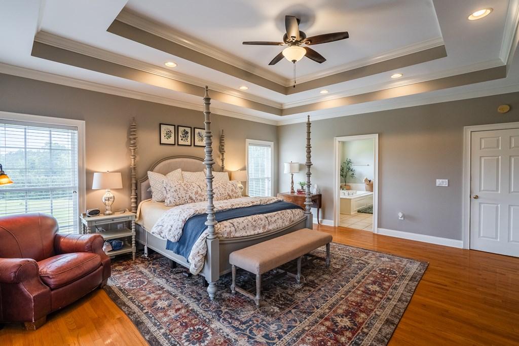 CHATSWORTH, Georgia, 30705, United States, 5 Bedrooms Bedrooms, ,6 BathroomsBathrooms,Residential,For Sale,1846610