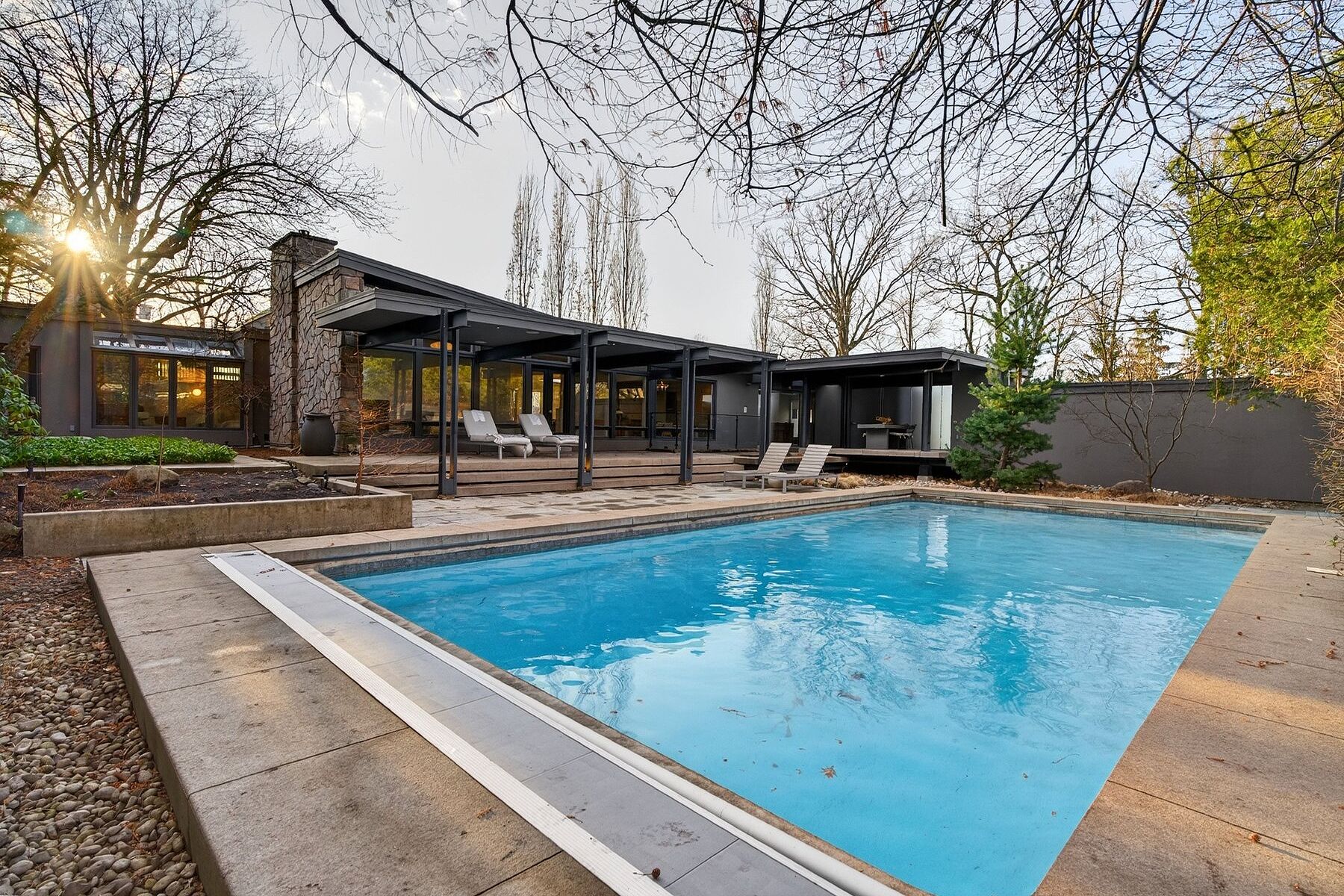  Modern Bungalow - 物件實景