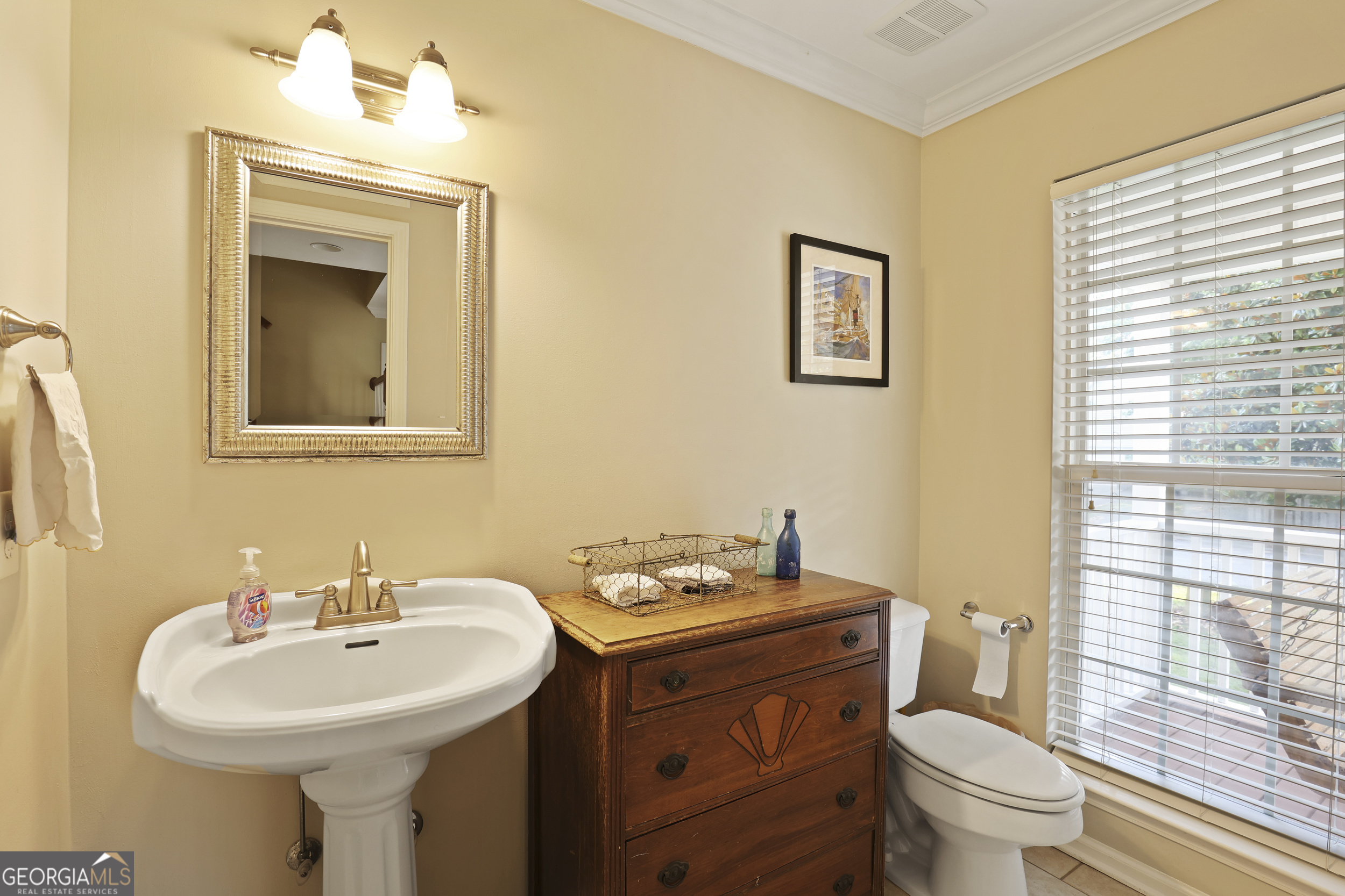 Savannah, Georgia, 31410, United States, 4 Bedrooms Bedrooms, ,3 BathroomsBathrooms,Residential,For Sale,1956542
