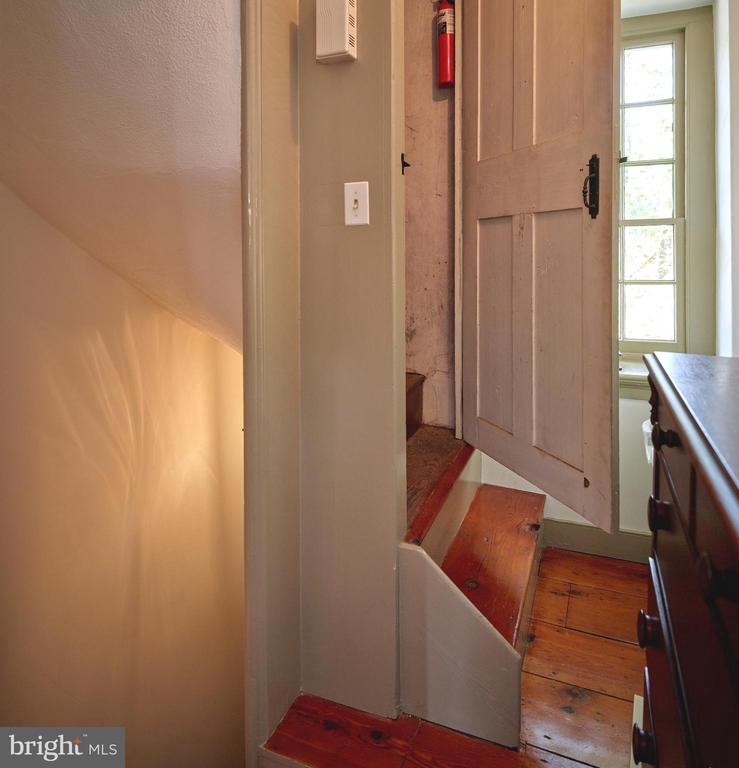 Newtown, Pennsylvania, 18940, United States, 4 Bedrooms Bedrooms, ,4 BathroomsBathrooms,Residential,For Sale,1995554