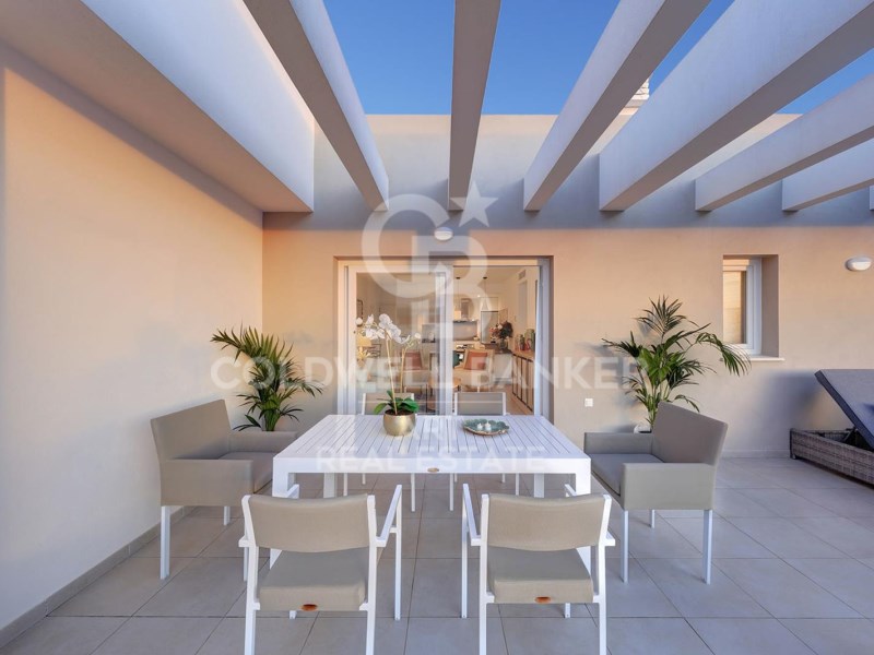 Marbella, Andalusia, ES, 2 Bedrooms Bedrooms, ,3 BathroomsBathrooms,Residential,For Sale,1745926