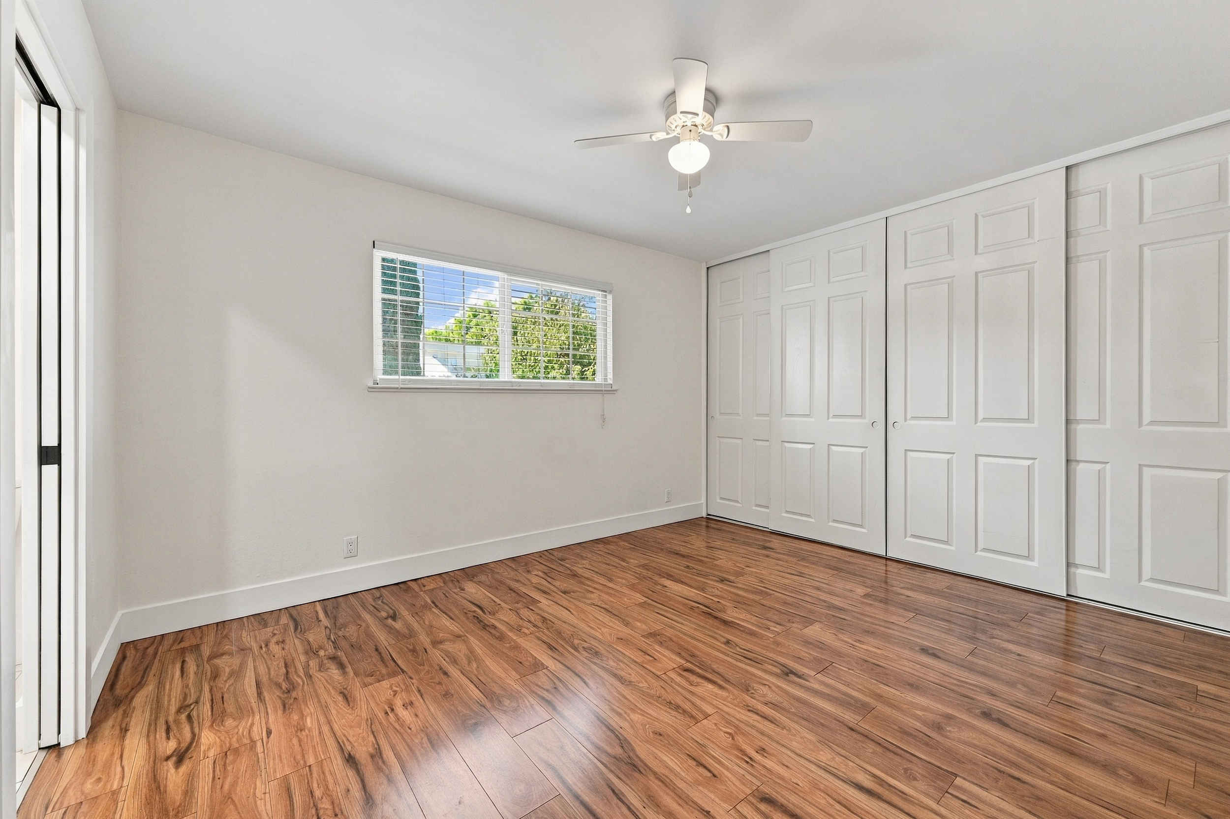  Inviting Move-In Ready Home - 物件實景