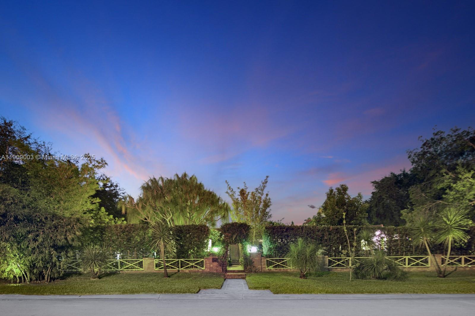 Miami, Florida, 33137, United States, 5 Bedrooms Bedrooms, ,5 BathroomsBathrooms,Residential,For Sale,1987585