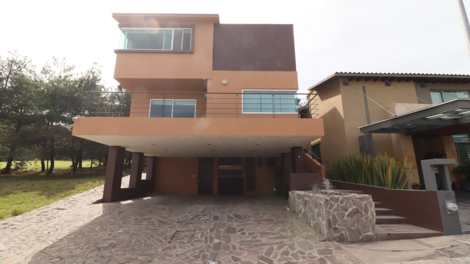 Morelia, Michoacán de Ocampo, 58350, Mexico, 4 Bedrooms Bedrooms, ,4 BathroomsBathrooms,Residential,For Sale,1998426