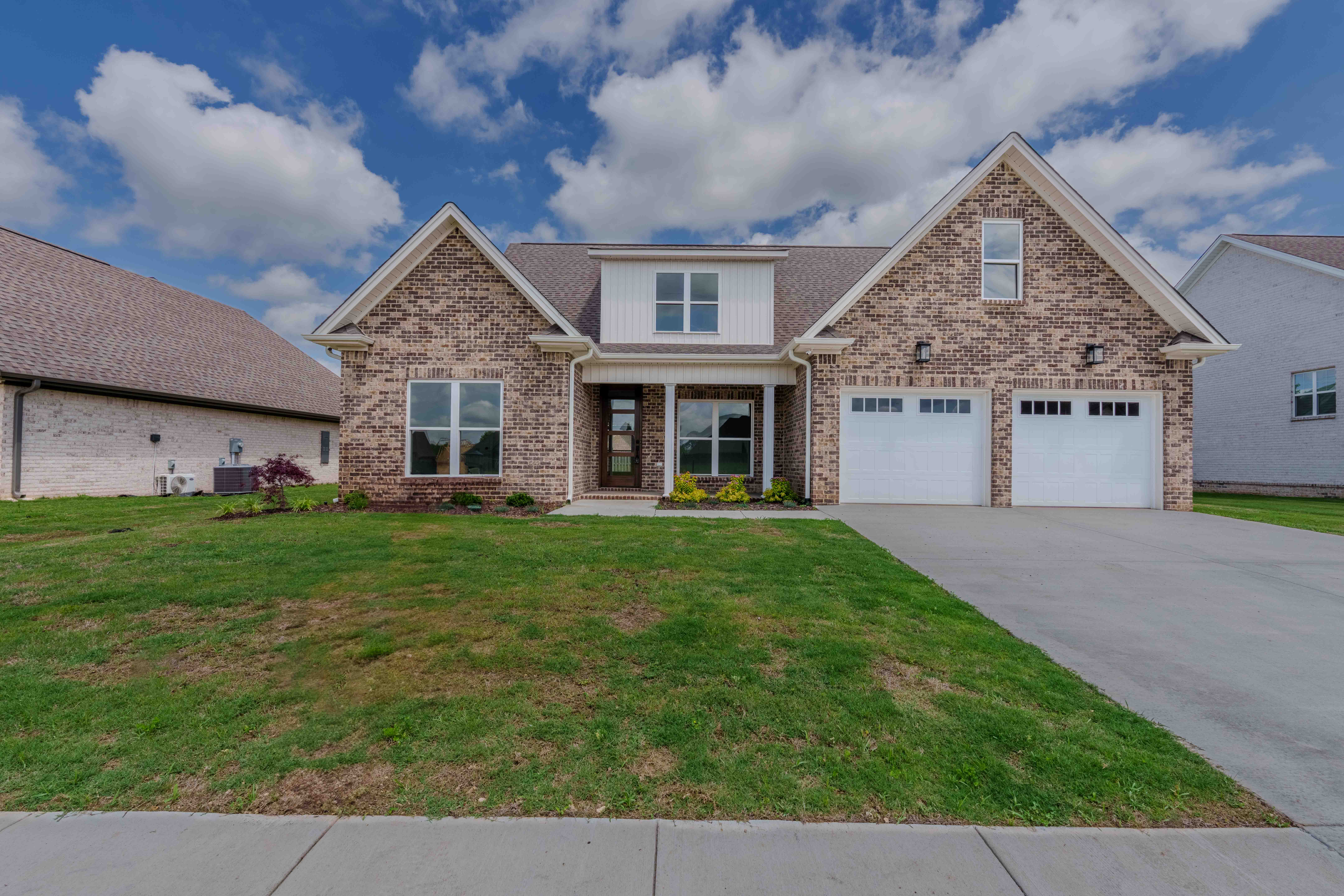 Muscle Shoals, Alabama, 35661, United States, 5 Bedrooms Bedrooms, ,3 BathroomsBathrooms,Residential,For Sale,1977314