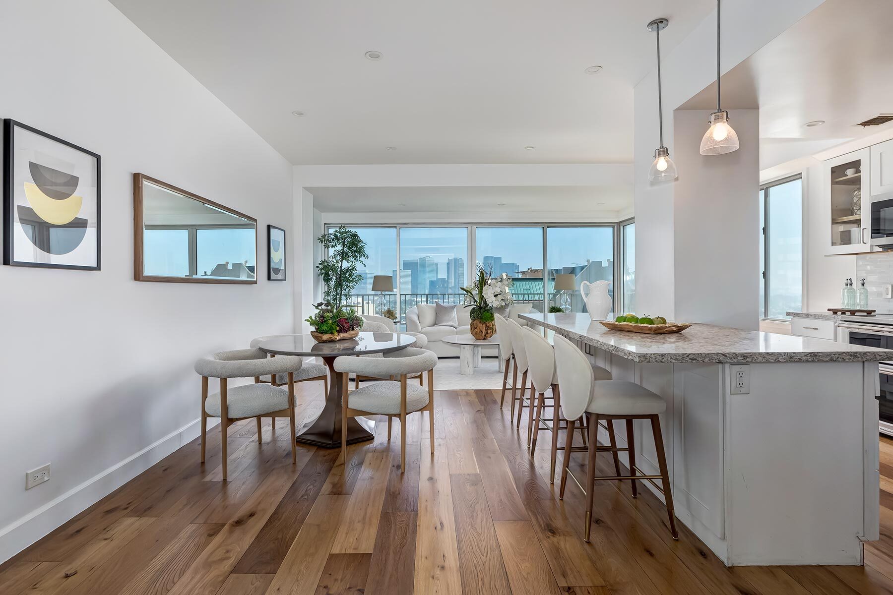  10501 Wilshire Boulevard - 物件實景