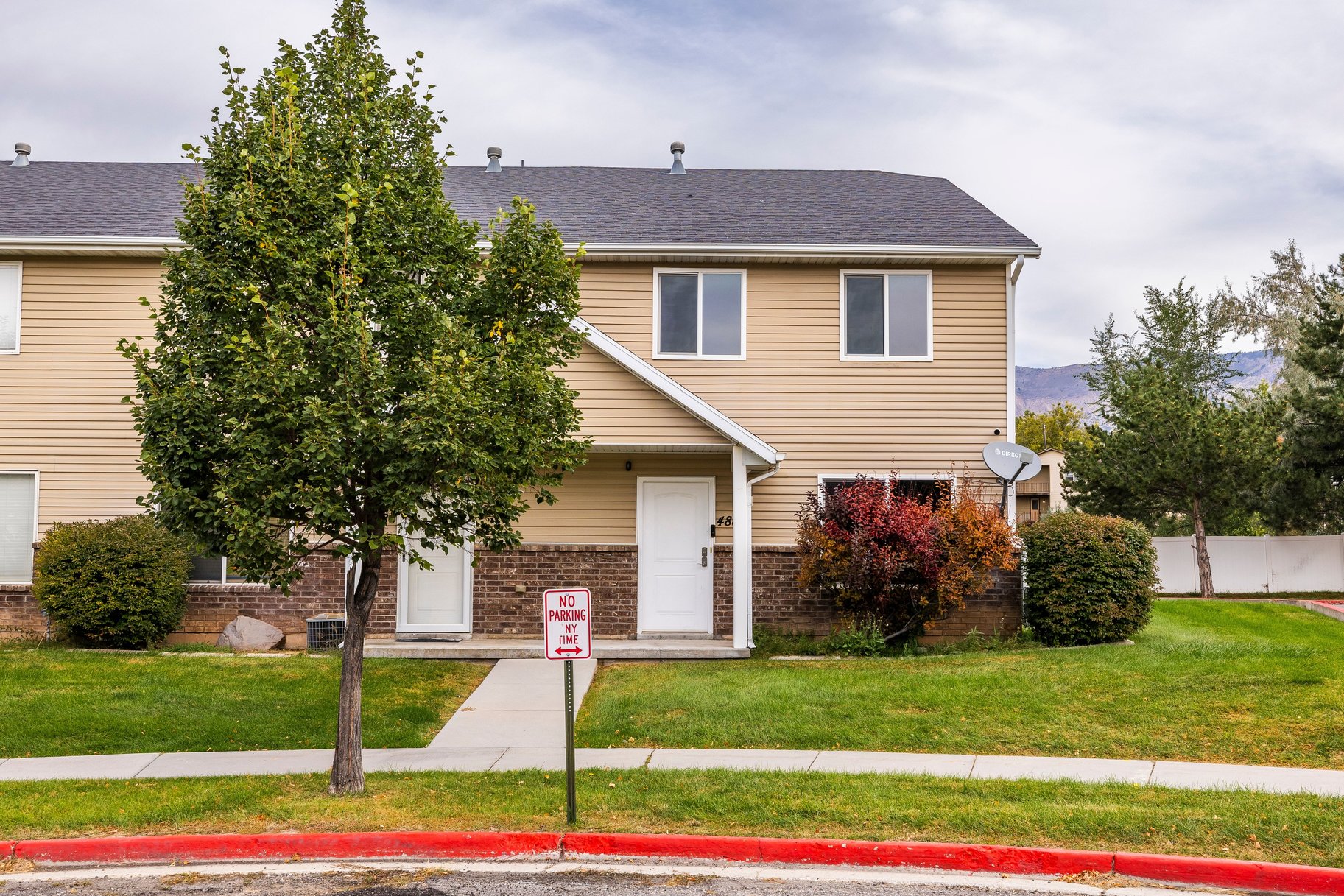  Updated Top to Bottom Ogden Row End Townhouse - 物件實景