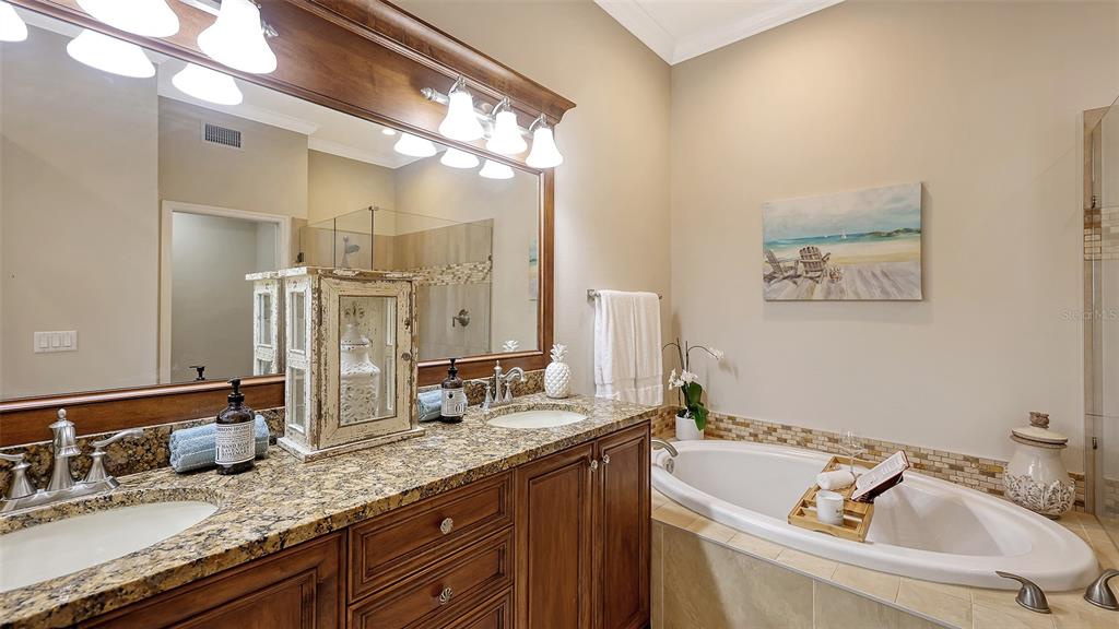 Sarasota, Florida, 34238, United States, 2 Bedrooms Bedrooms, ,3 BathroomsBathrooms,Residential,For Sale,1998139