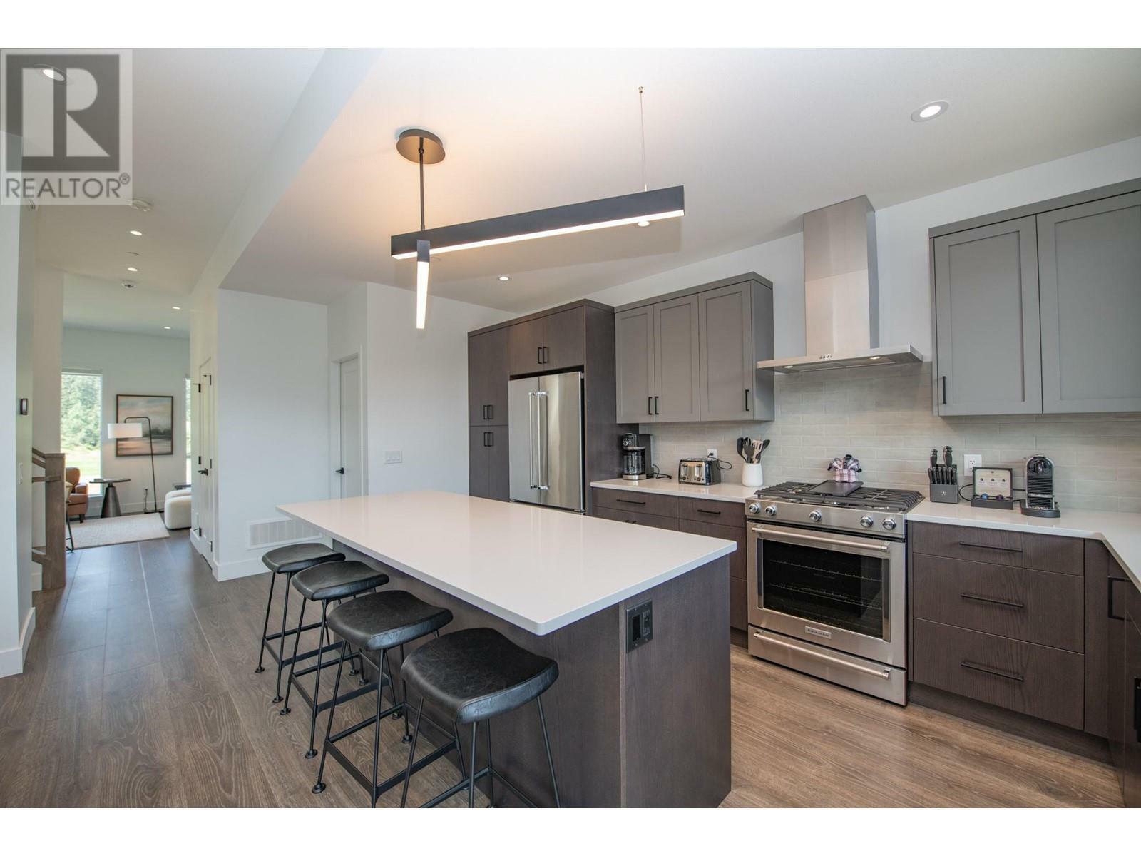 VERNON, British Columbia, V1H 0A5, CA, 4 Bedrooms Bedrooms, ,3 BathroomsBathrooms,Residential,For Sale,1839101