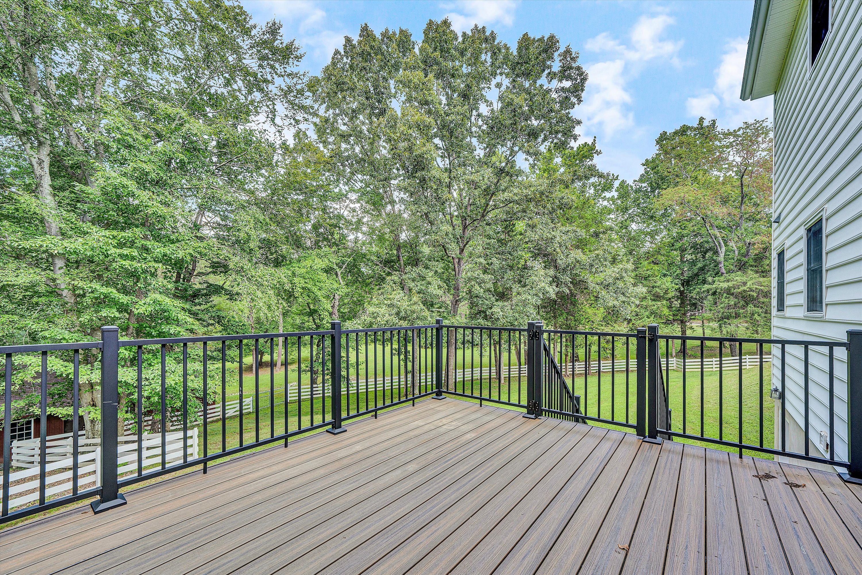 Bedford, Virginia, 24523, United States, 4 Bedrooms Bedrooms, ,4 BathroomsBathrooms,Residential,For Sale,1914324