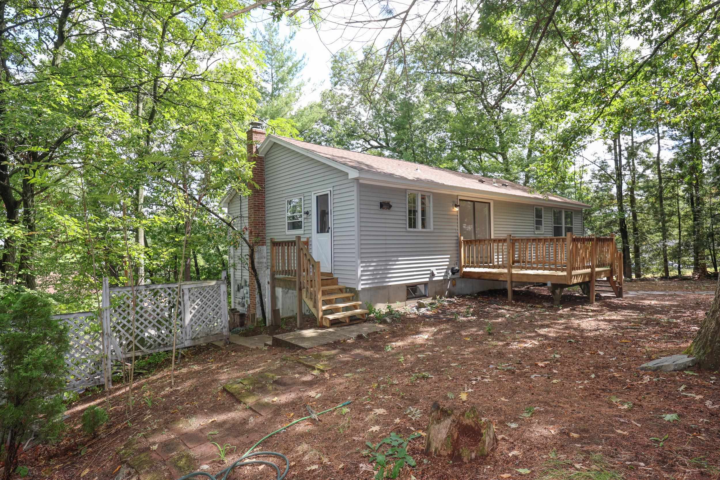 Nashua, New Hampshire, 03061, United States, 3 Bedrooms Bedrooms, ,1 BathroomBathrooms,Residential,For Sale,1942147