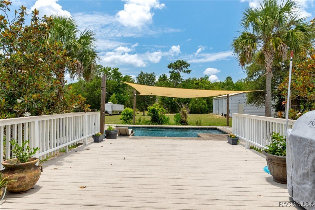 Crystal River, Florida, 34428, United States, 3 Bedrooms Bedrooms, ,3 BathroomsBathrooms,Residential,For Sale,1977079