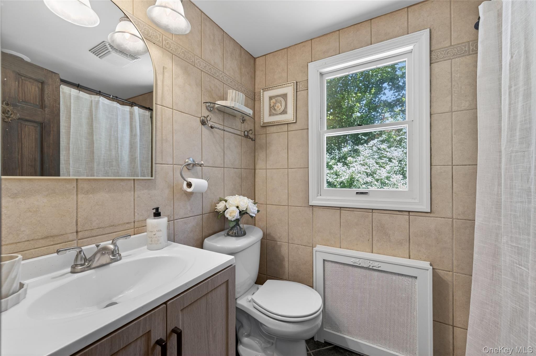  136 Lodge Avenue, Huntington Station, NY, 11746 - 物件實景