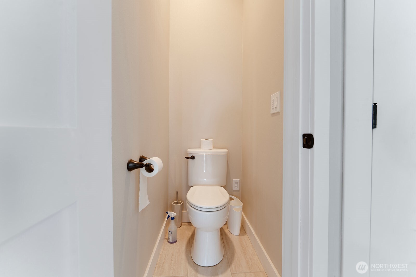 Spokane, Washington, 99208, United States, 5 Bedrooms Bedrooms, ,4 BathroomsBathrooms,Residential,For Sale,1975887