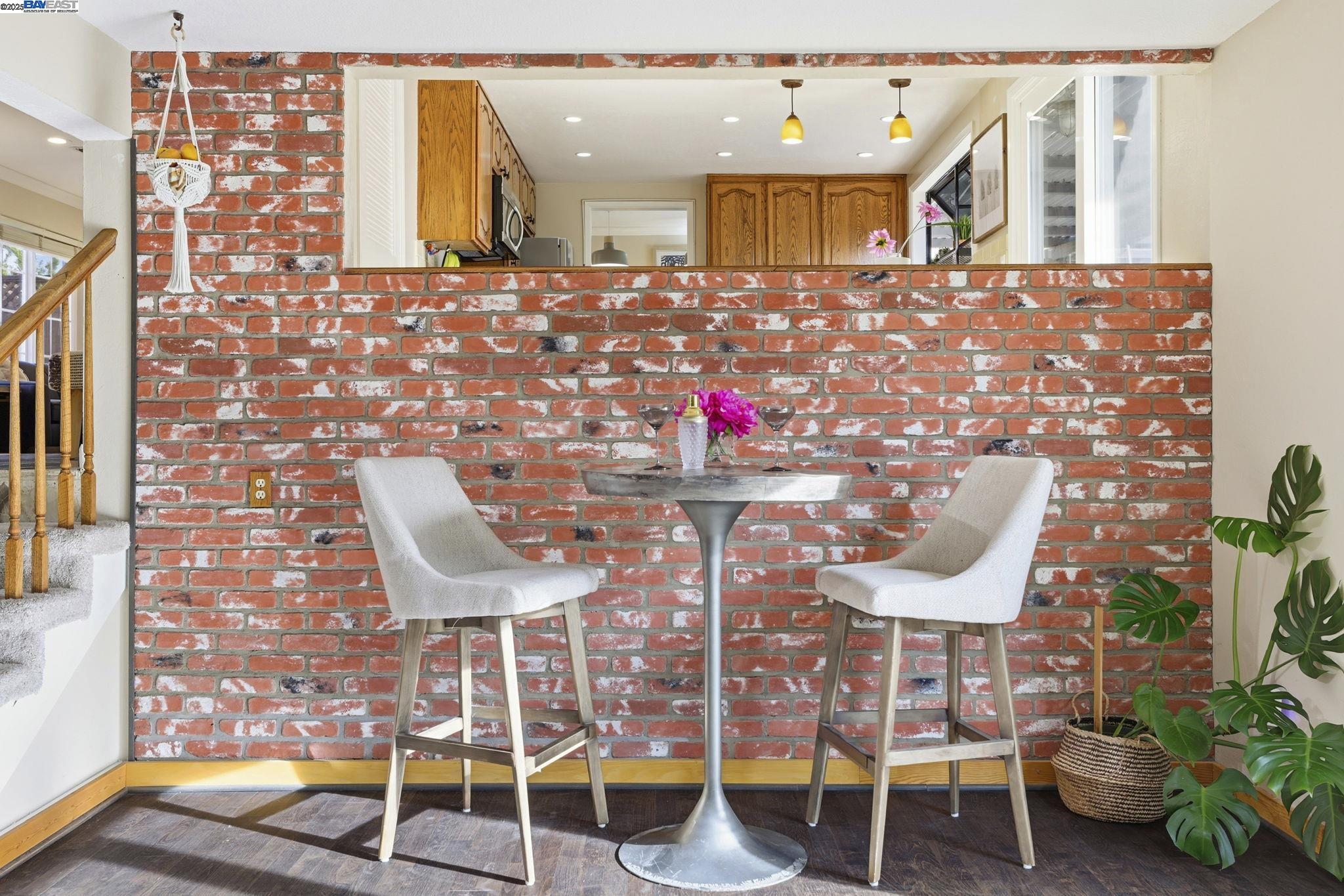 Pleasanton, California, 94566, United States, 4 Bedrooms Bedrooms, ,2 BathroomsBathrooms,Residential,For Sale,1988174