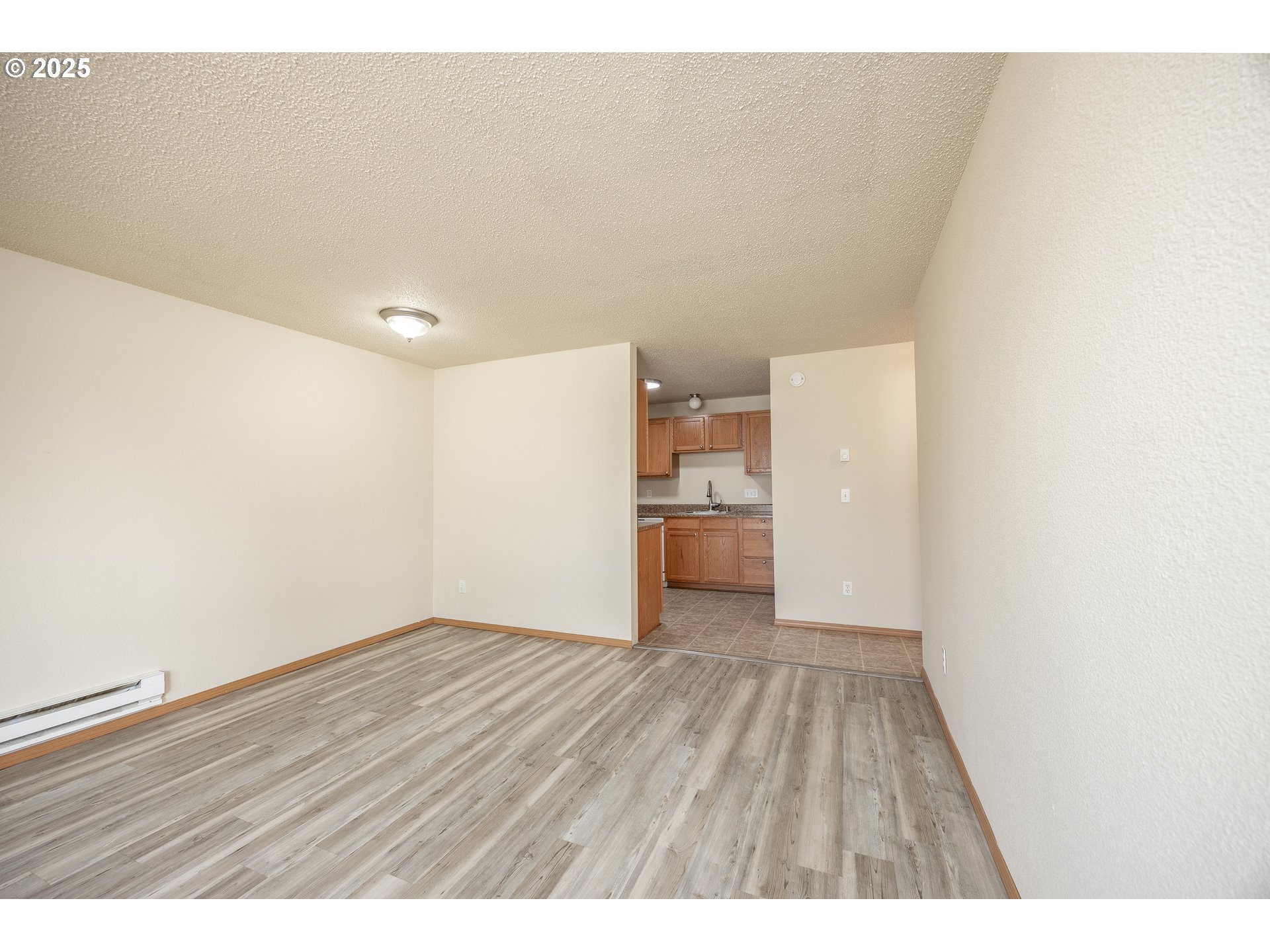 Centralia, Washington, 98531, United States, ,Residential,For Sale,1993494