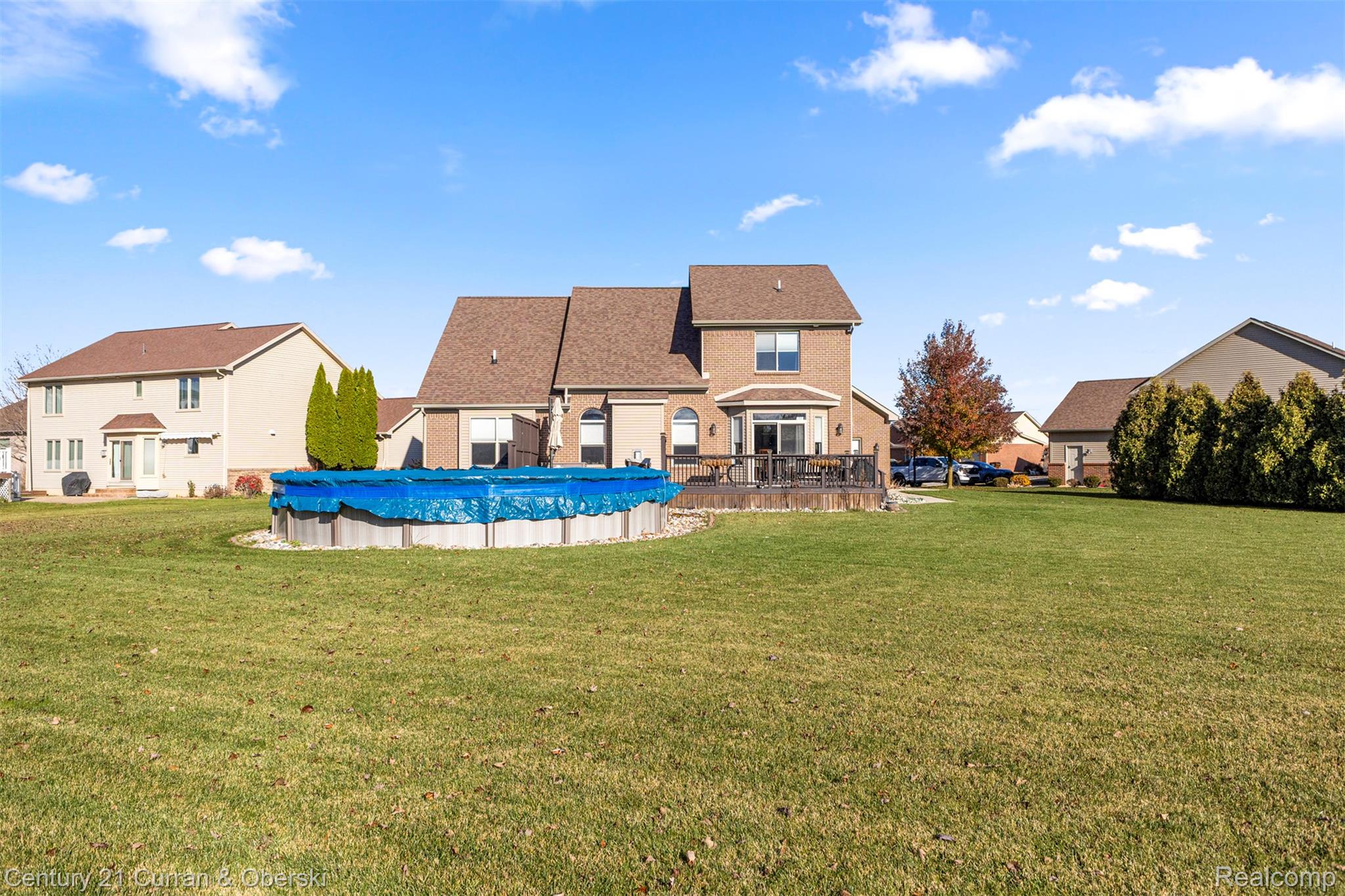 Monroe, Michigan, 48161, United States, 4 Bedrooms Bedrooms, ,3 BathroomsBathrooms,Residential,For Sale,1995376