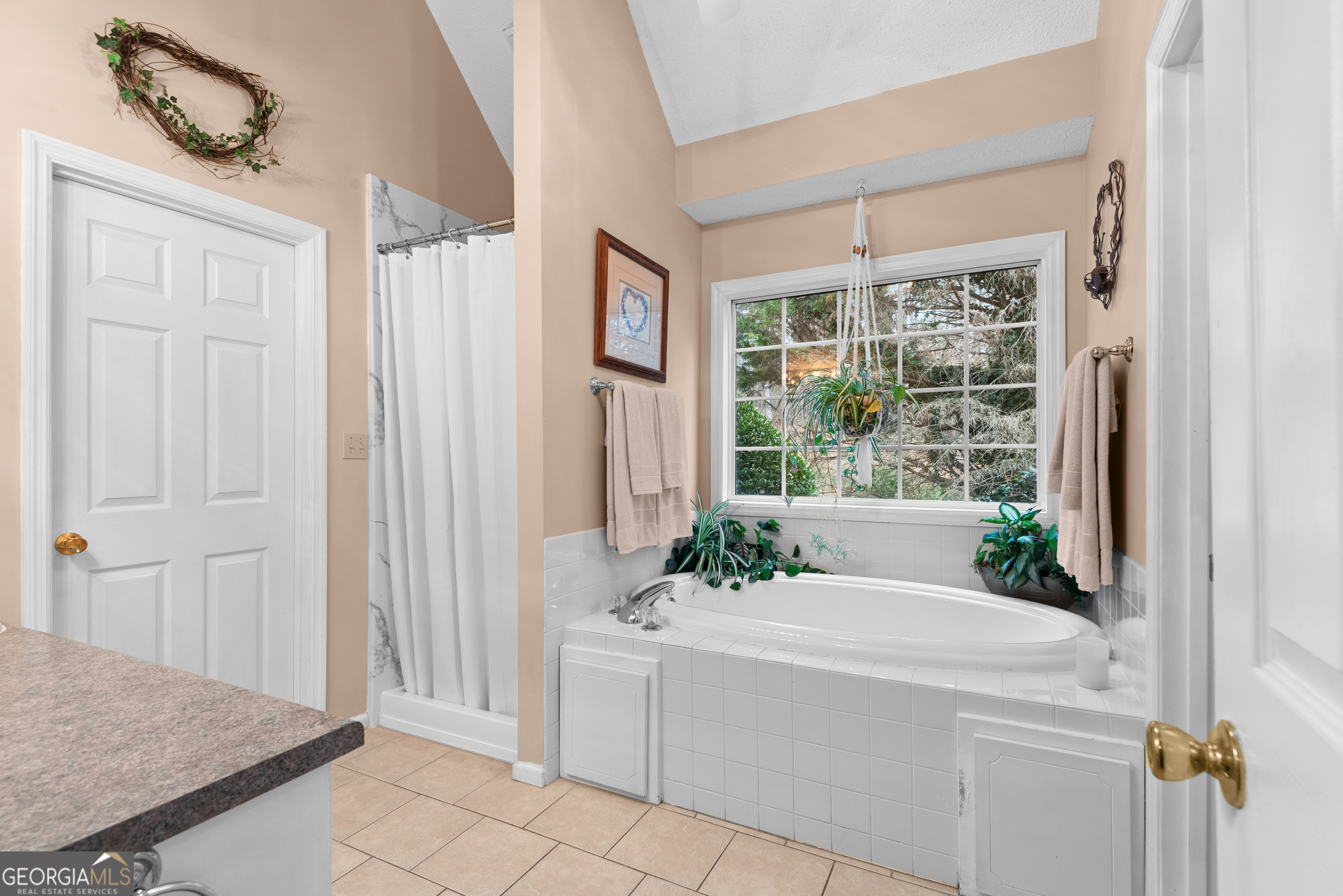 Barnesville, Georgia, 30204, United States, 4 Bedrooms Bedrooms, ,3 BathroomsBathrooms,Residential,For Sale,2008822