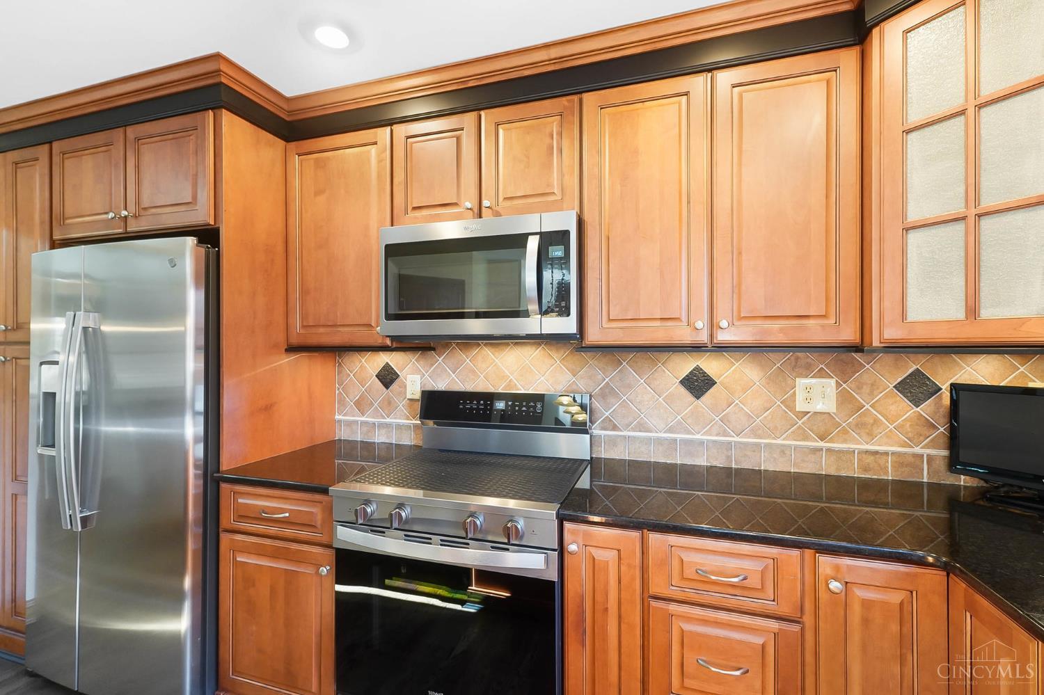 Hamilton, Ohio, 45013, United States, 4 Bedrooms Bedrooms, ,4 BathroomsBathrooms,Residential,For Sale,2000697