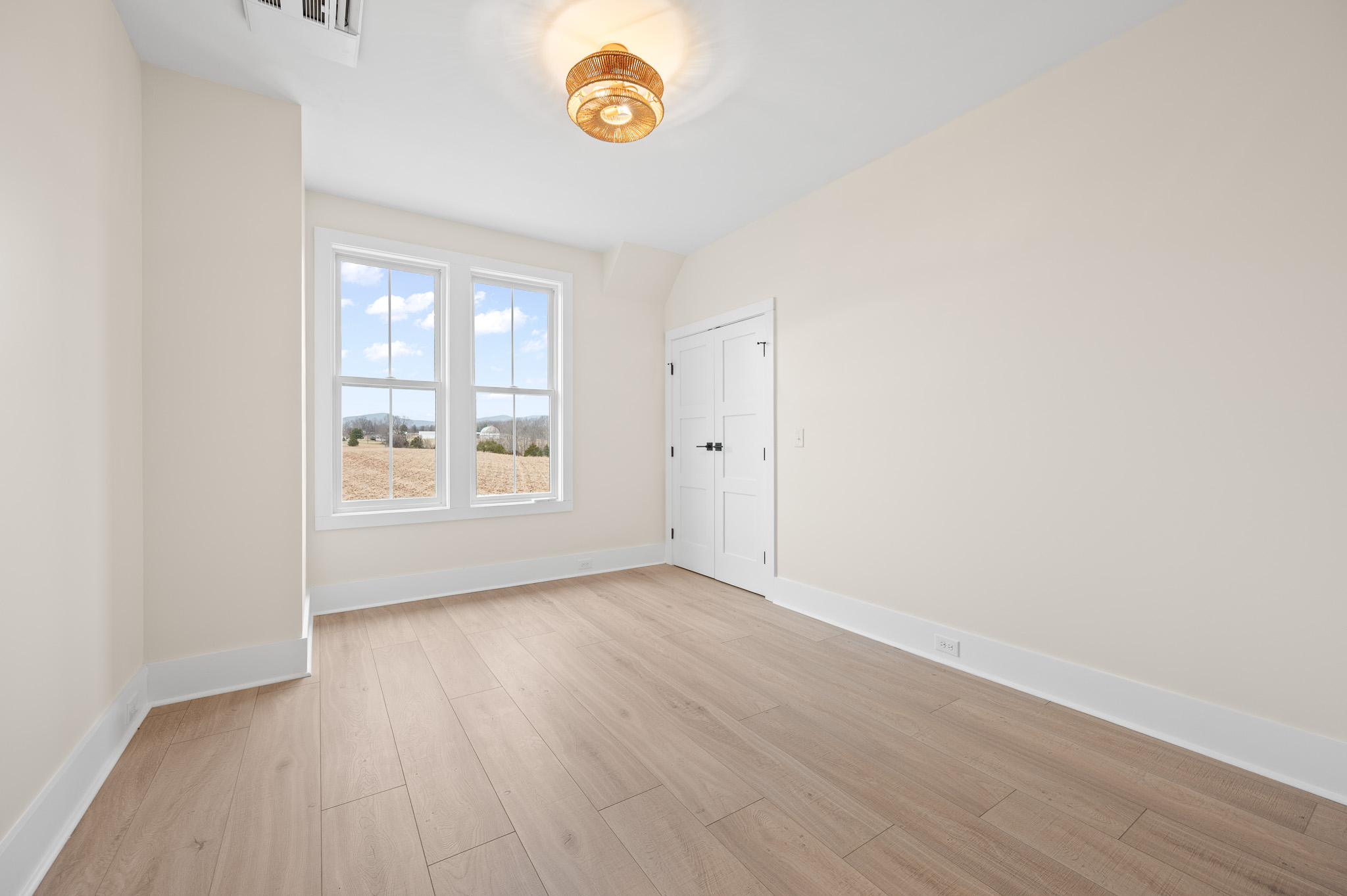 Goode, Virginia, 24556, United States, 3 Bedrooms Bedrooms, ,3 BathroomsBathrooms,Residential,For Sale,2005449