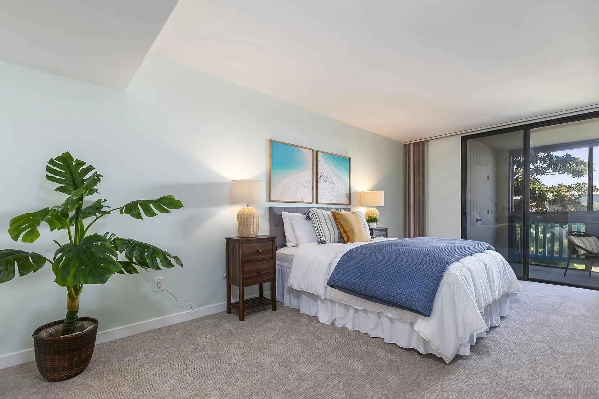 San Diego, California, 92110, United States, 1 Bedroom Bedrooms, ,1 BathroomBathrooms,Residential,For Sale,1970133