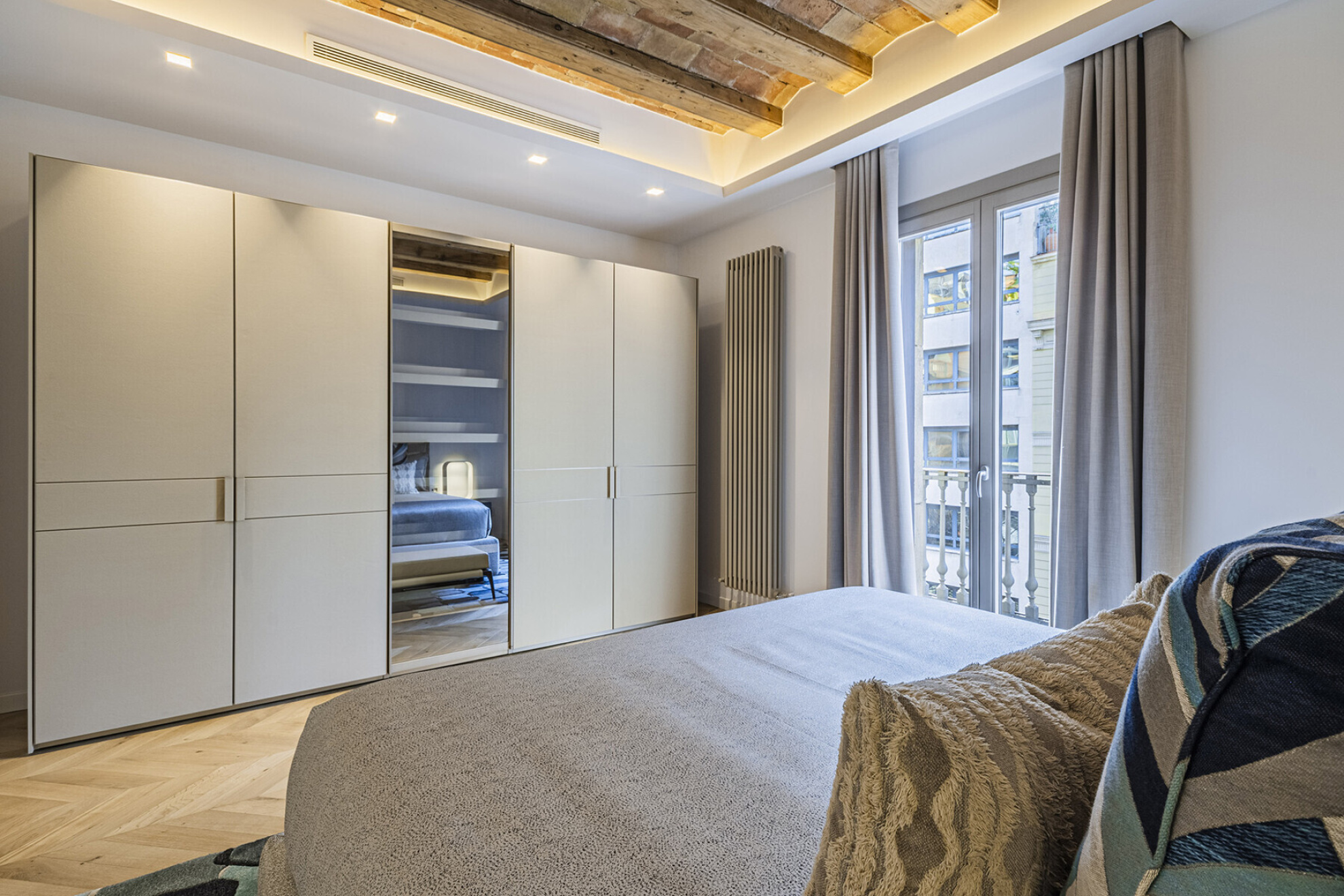  Extraordinary apartment in the heart of the Eixample district - 物件實景