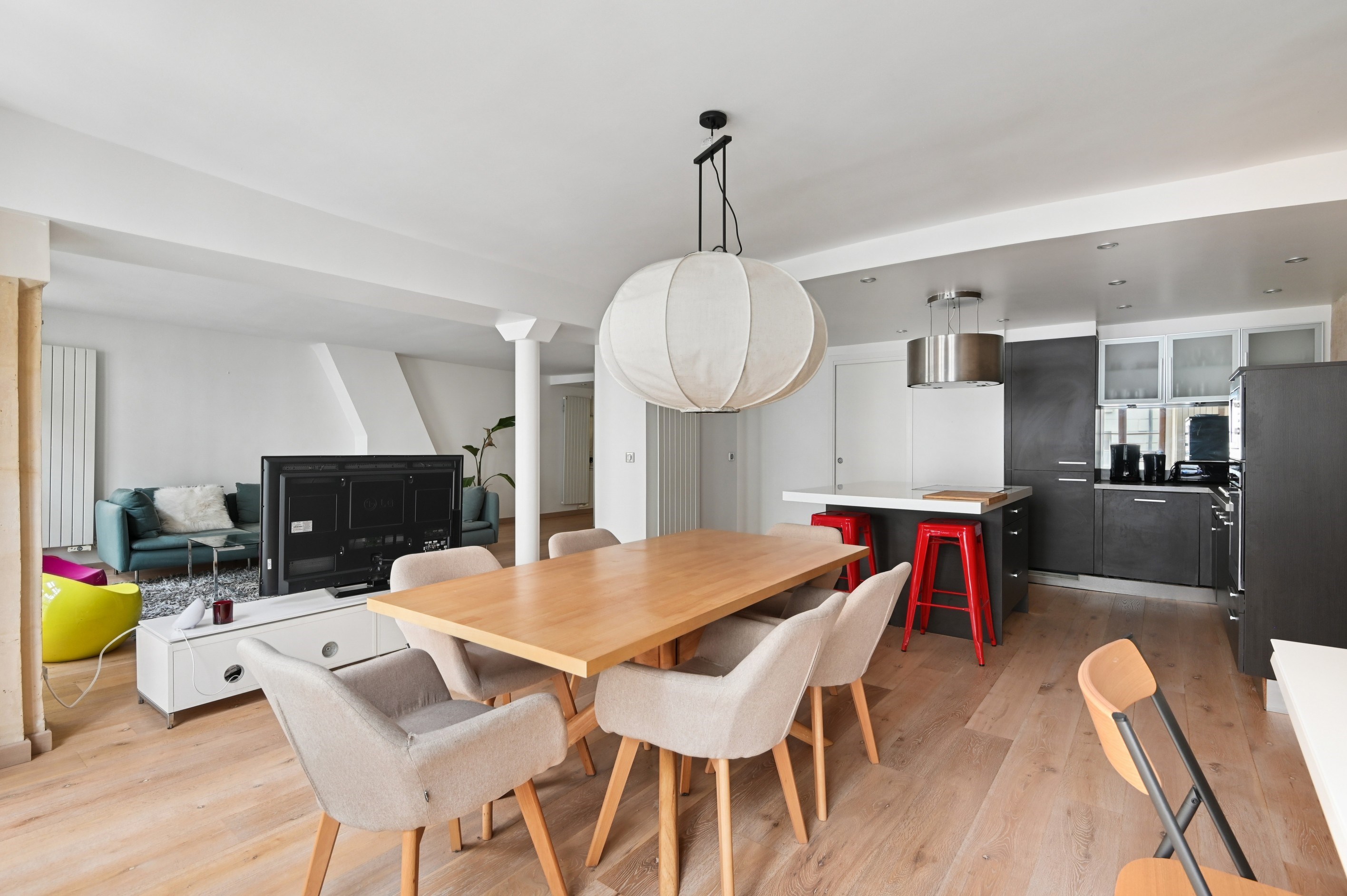  Paris 2nd. 110 sq.m apartment with two bedrooms in good condition - 物件實景