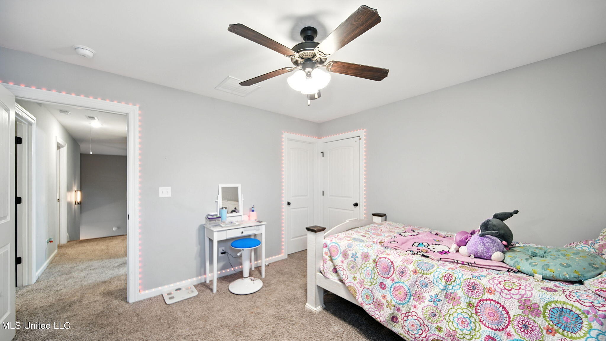 Hernando, Mississippi, 38632, United States, 4 Bedrooms Bedrooms, ,3 BathroomsBathrooms,Residential,For Sale,1978429