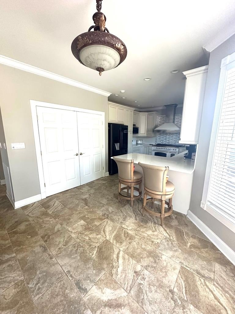 Prestonsburg, Kentucky, 41653, United States, 4 Bedrooms Bedrooms, ,4 BathroomsBathrooms,Residential,For Sale,1978376