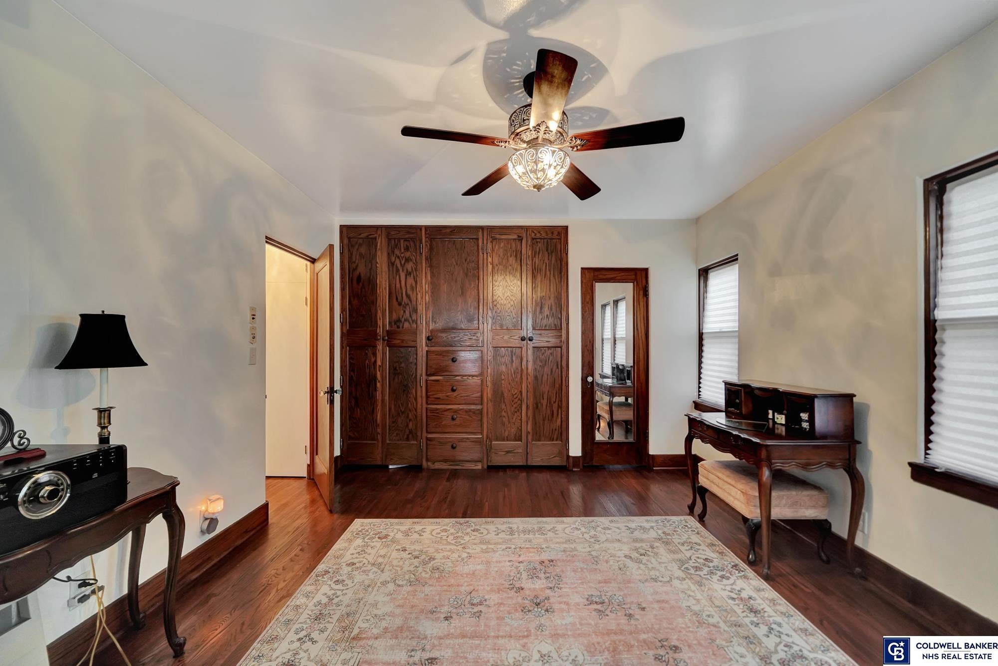 Lincoln, Nebraska, 68510, United States, 6 Bedrooms Bedrooms, ,2 BathroomsBathrooms,Residential,For Sale,1796246