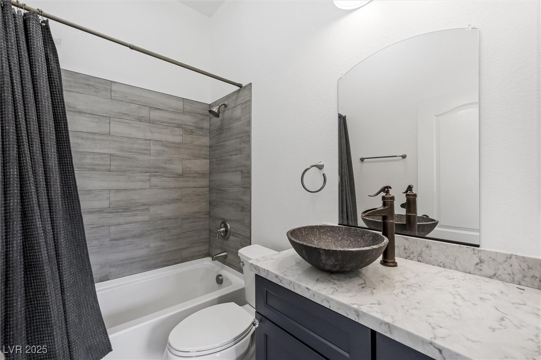 Pahrump, Nevada, 89061, United States, 5 Bedrooms Bedrooms, ,5 BathroomsBathrooms,Residential,For Sale,1901297