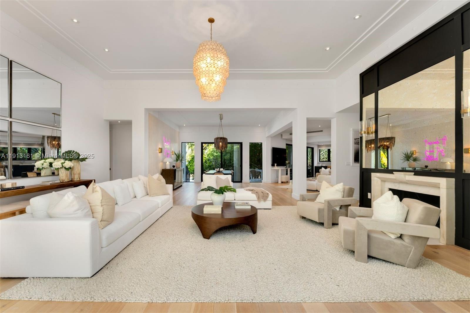 Miami Beach, Florida, 33140, United States, 9 Bedrooms Bedrooms, ,9 BathroomsBathrooms,Residential,For Sale,1993425