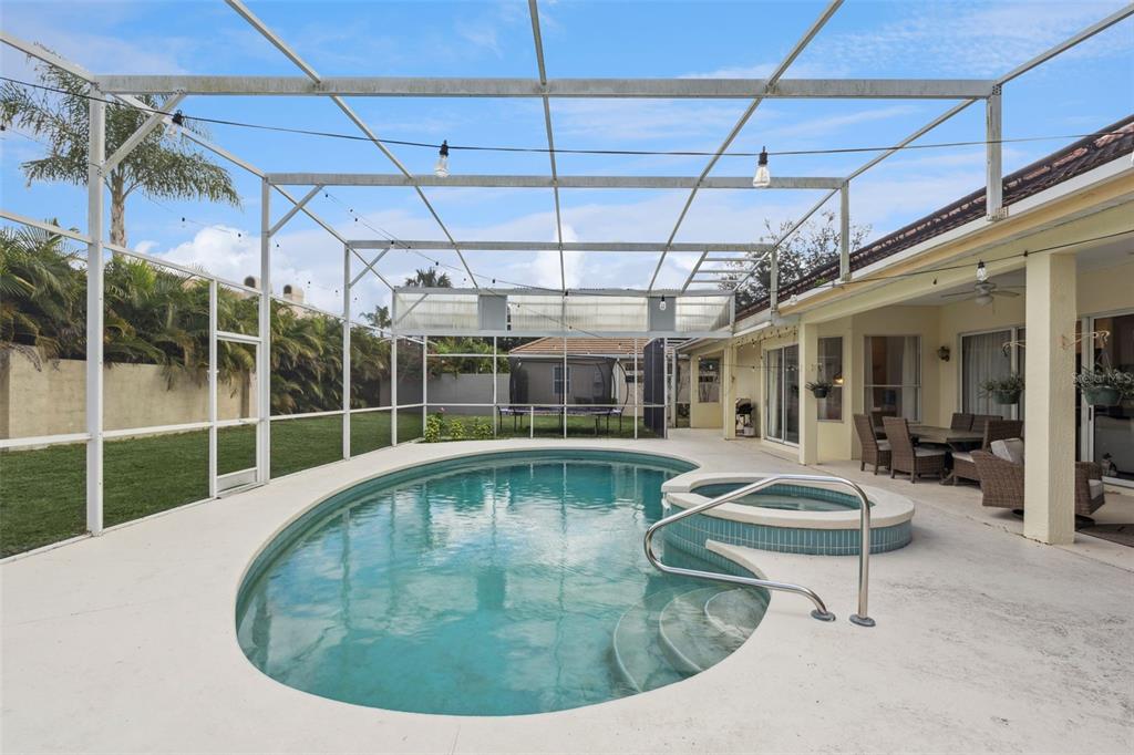 Lake Mary, Florida, 32746, United States, 4 Bedrooms Bedrooms, ,3 BathroomsBathrooms,Residential,For Sale,2003180