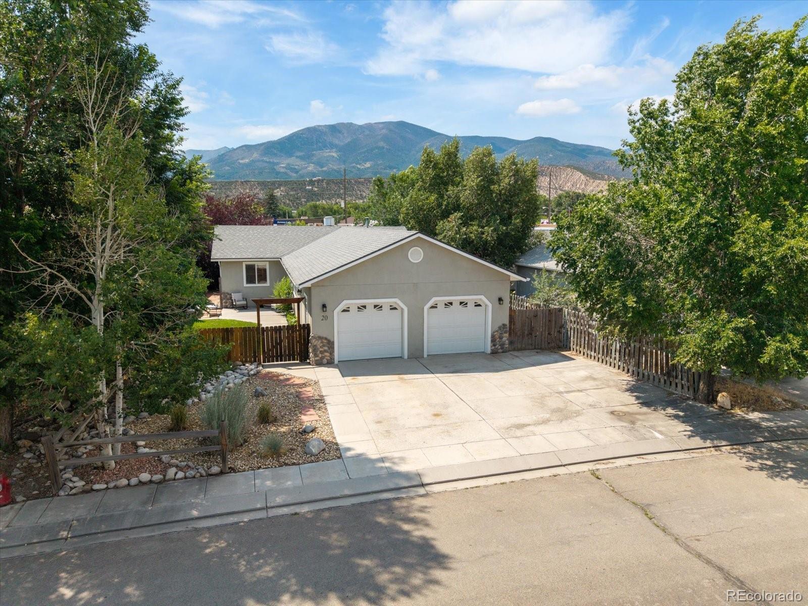 Salida, Colorado, 81201, United States, 3 Bedrooms Bedrooms, ,1 BathroomBathrooms,Residential,For Sale,1920460