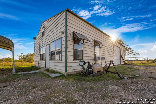 Kingsbury, Texas, 78638, United States, ,Residential,For Sale,1988121