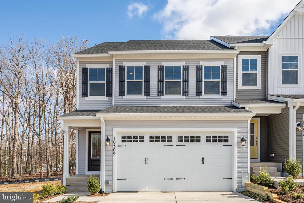 Fredericksburg, Virginia, 22408, United States, 4 Bedrooms Bedrooms, ,4 BathroomsBathrooms,Residential,For Sale,1919549