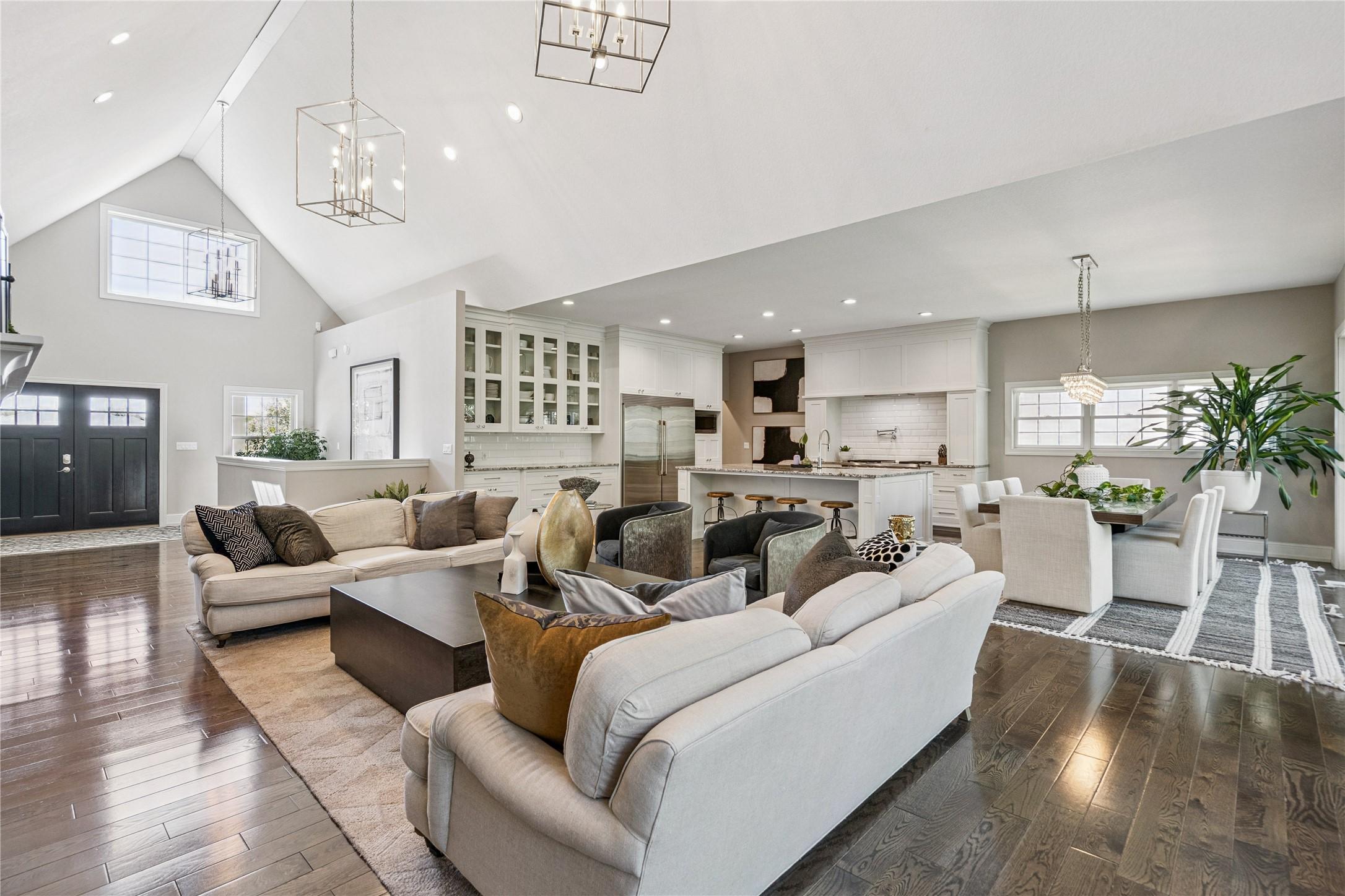 Polk City, Iowa, 50226, United States, 5 Bedrooms Bedrooms, ,5 BathroomsBathrooms,Residential,For Sale,1977083