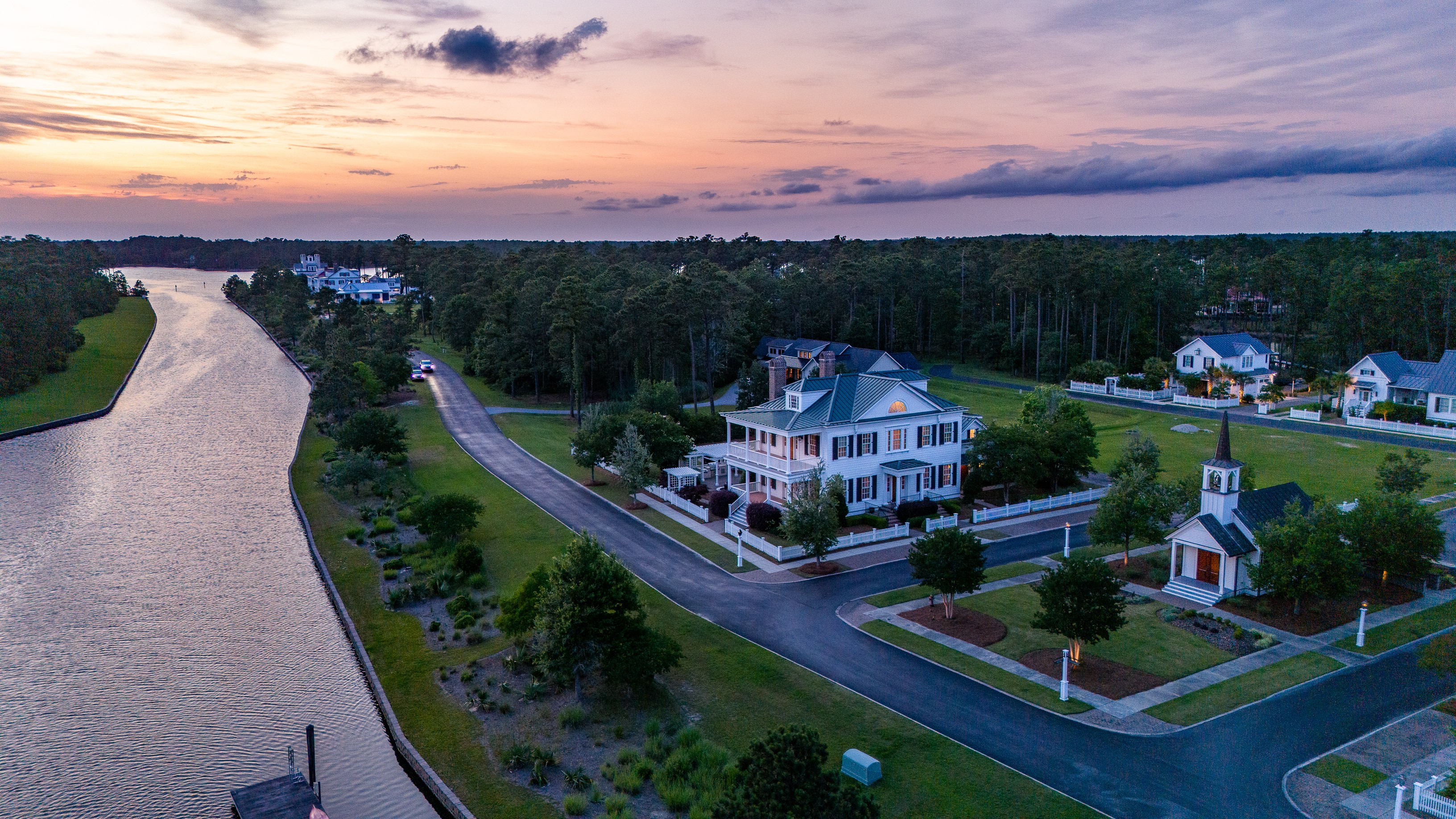 Oriental, North Carolina, 28571, United States, 3 Bedrooms Bedrooms, ,6 BathroomsBathrooms,Residential,For Sale,1825217