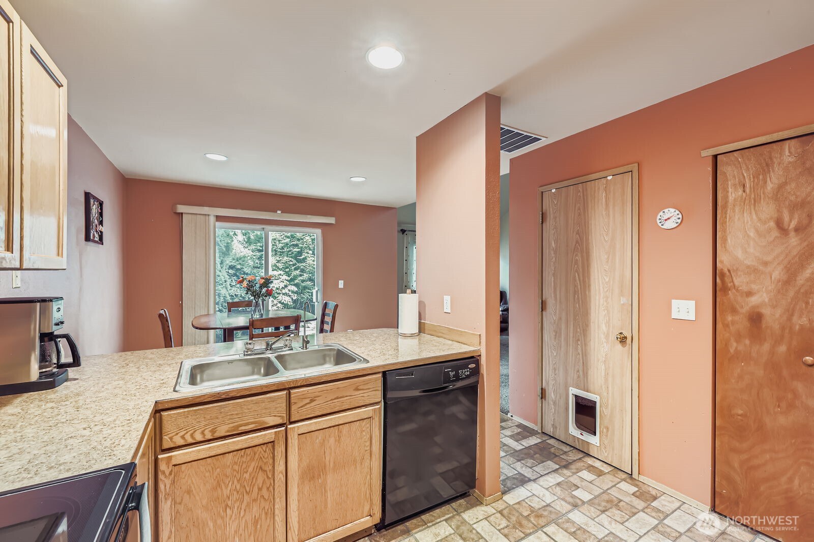 Lake Stevens, Washington, 98258, United States, 3 Bedrooms Bedrooms, ,3 BathroomsBathrooms,Residential,For Sale,1942616