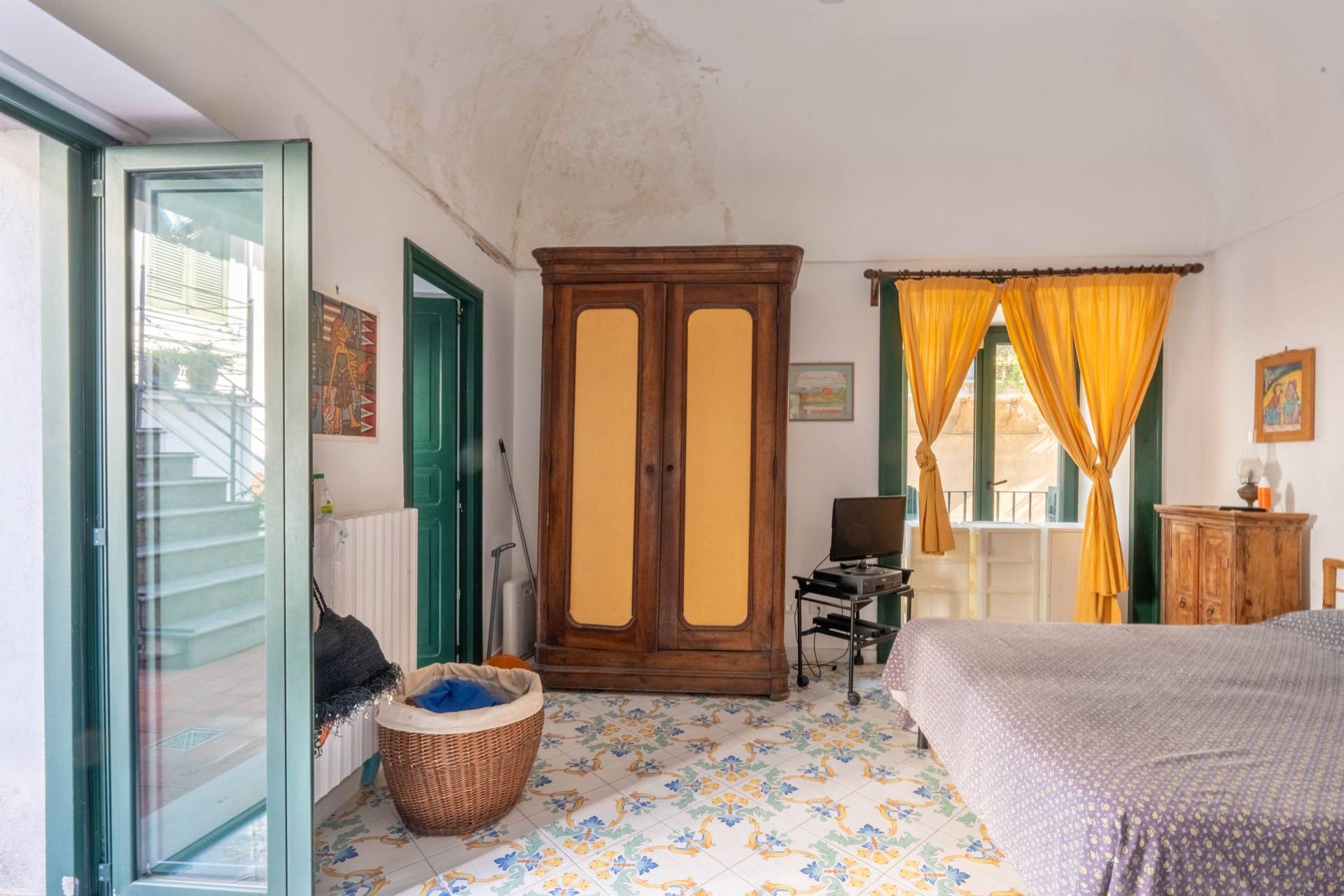piazza seiano, Vico Equense, Napoli, 80069, IT, 4 Bedrooms Bedrooms, ,4 BathroomsBathrooms,Residential,For Sale,piazza seiano,1629621