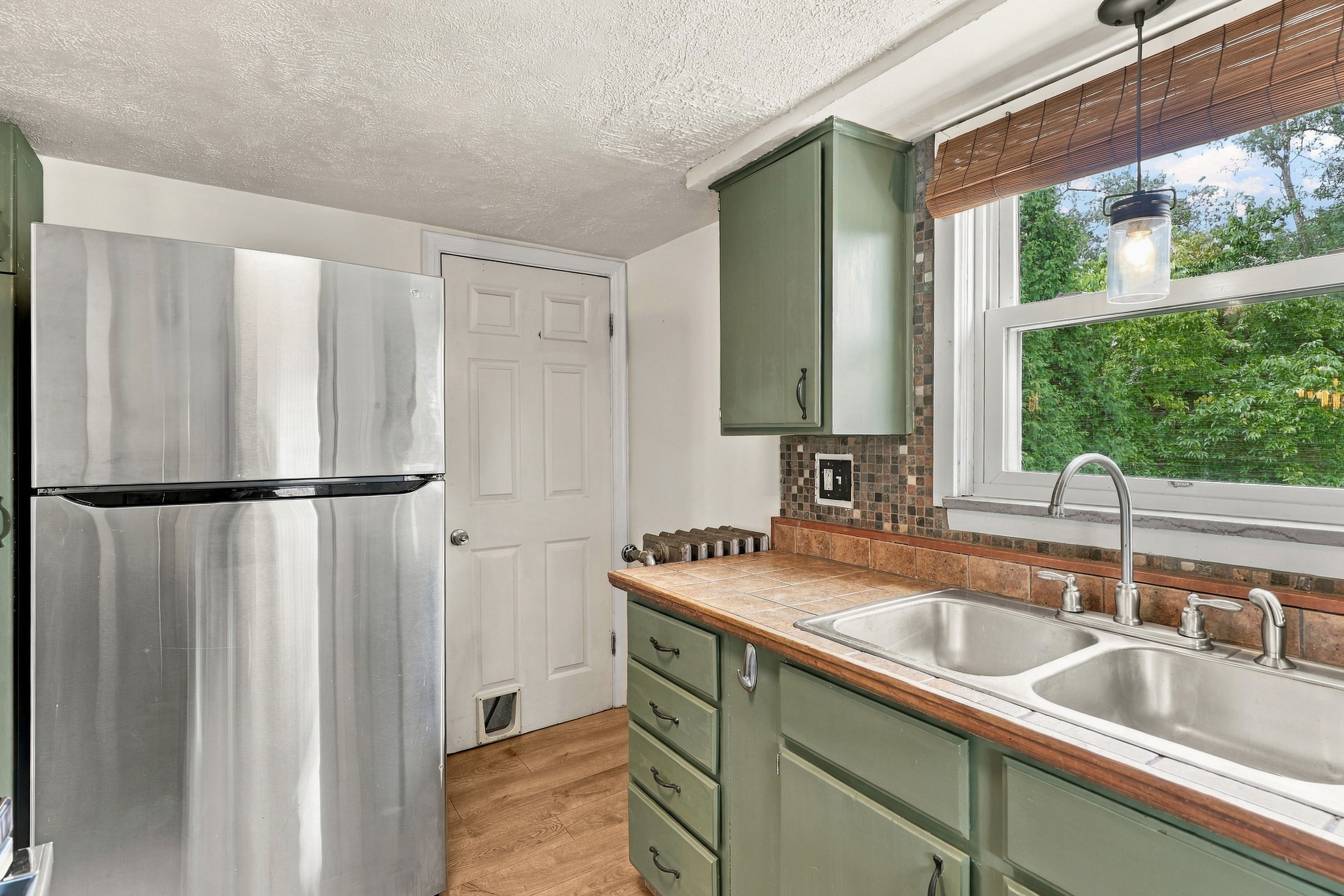  715 Maple Street, West Mifflin, PA 15122 - 物件實景